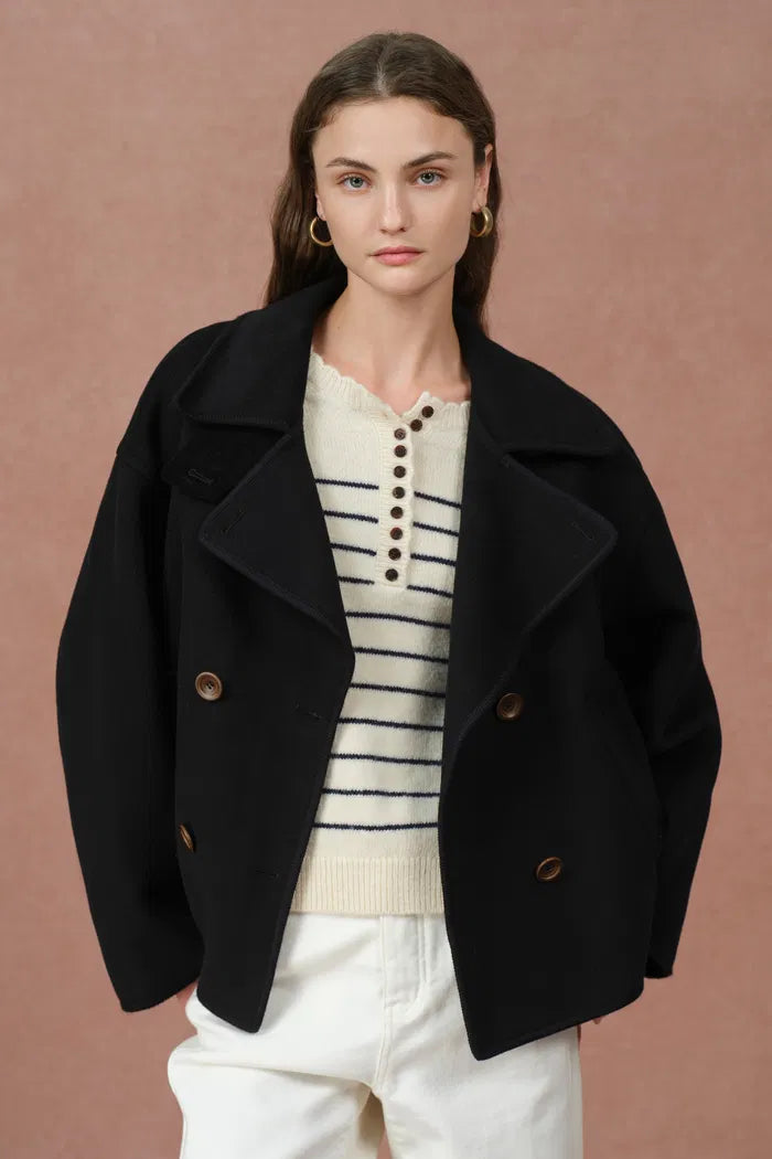 Chique Black Cropped Blazer