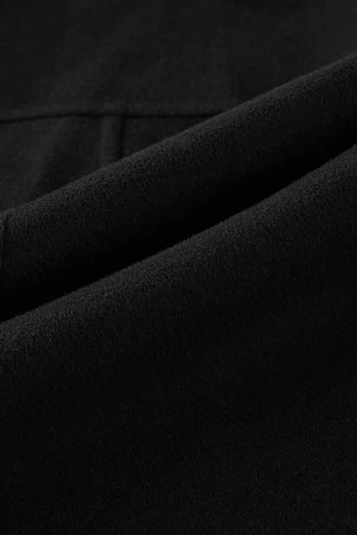 Chique Black Cropped Blazer